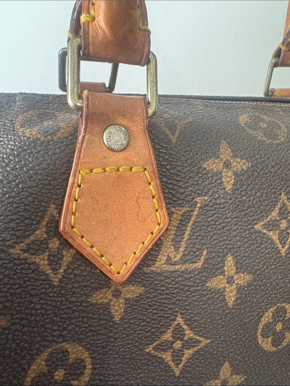 Vintage Louis Vuitton Speedy 30 Handbag - Picture 5 of 12